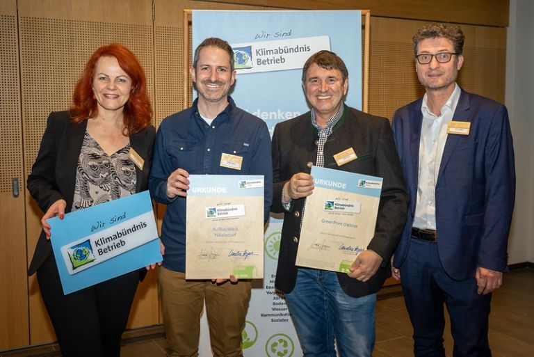 Vier neue Klimab&uuml;ndnis-Betriebe in Osttirol