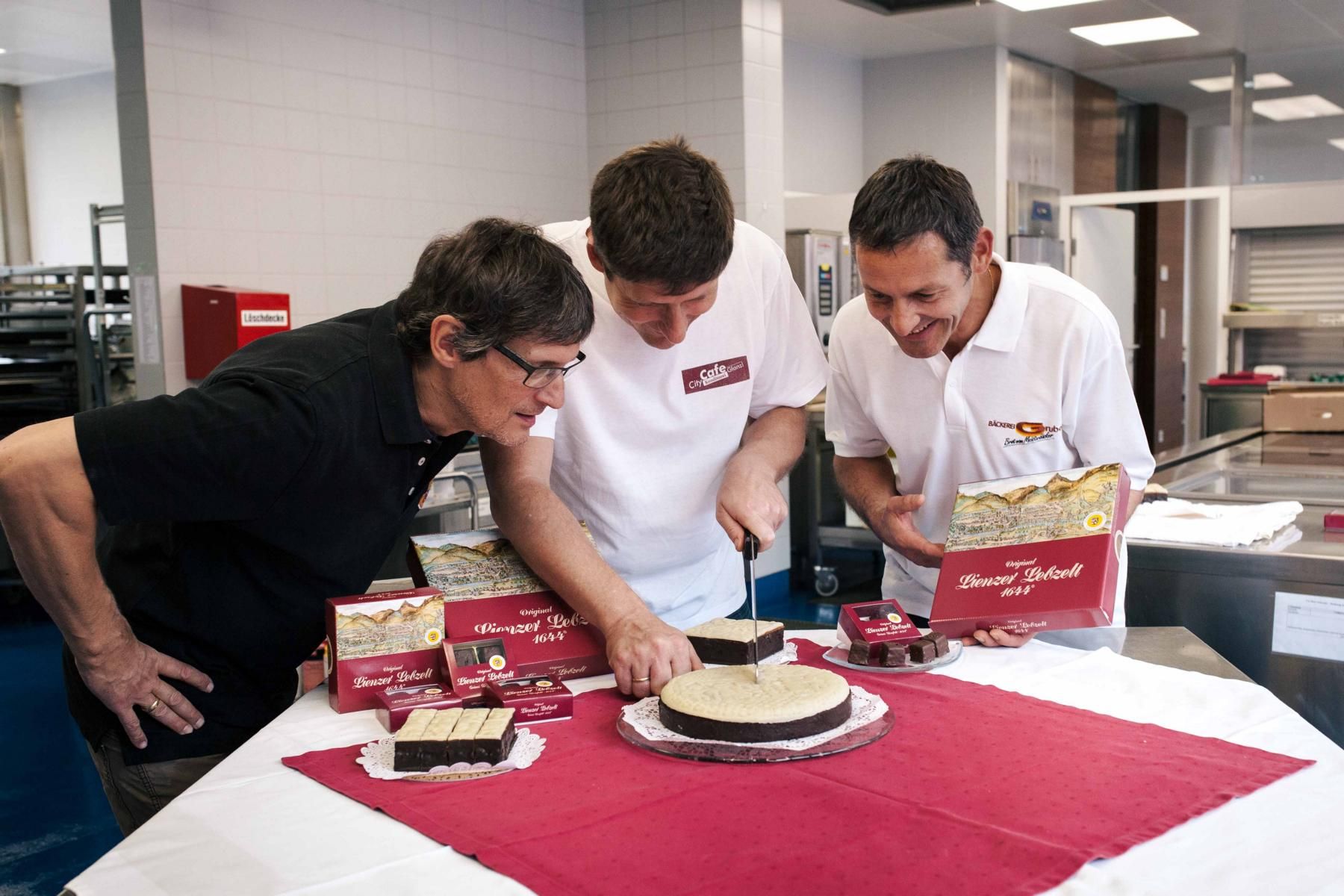 v.l.: Ernst Joast (B&auml;ckerei Joast), Peter Lusser (Konditorei Glanzl), und Werner Gruber (B&auml;ckerei Gruber). Fotos: Stadt Lienz/Tschurtschenthaler