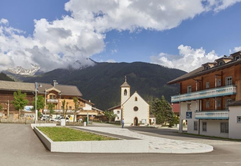 Neuer Dorfplatz f&uuml;r Kals-Gro&szlig;dorf