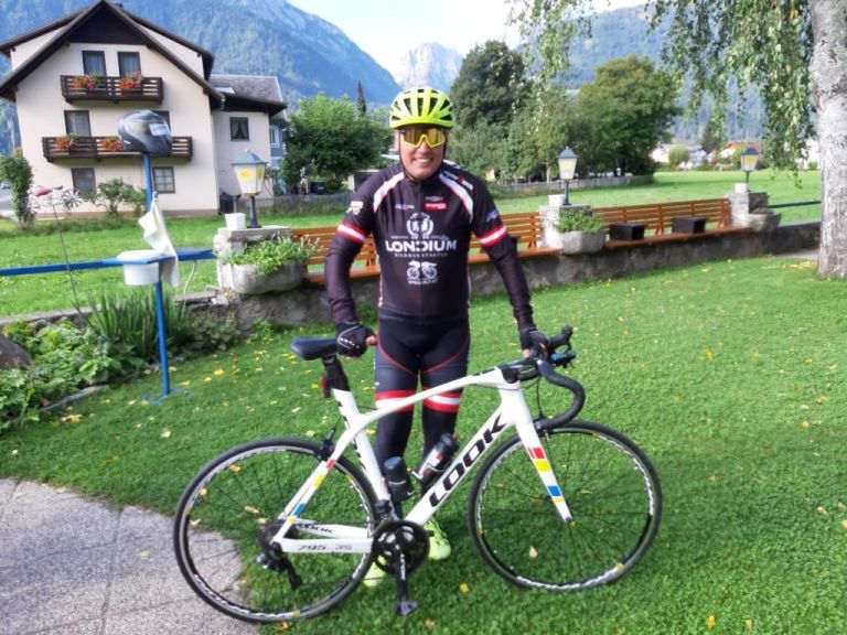 Mit dem "Radlwolf" f&uuml;r den guten Zweck unterwegs