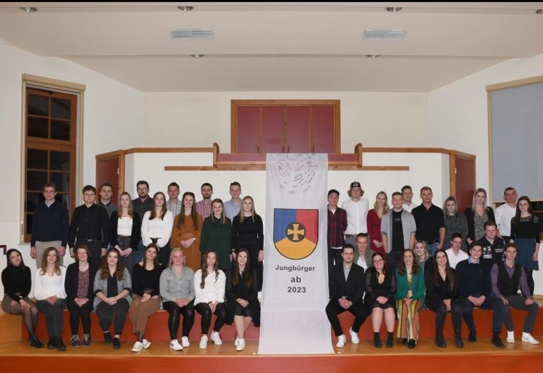 Nach langem wieder Jungb&uuml;rgerfeier in Ainet